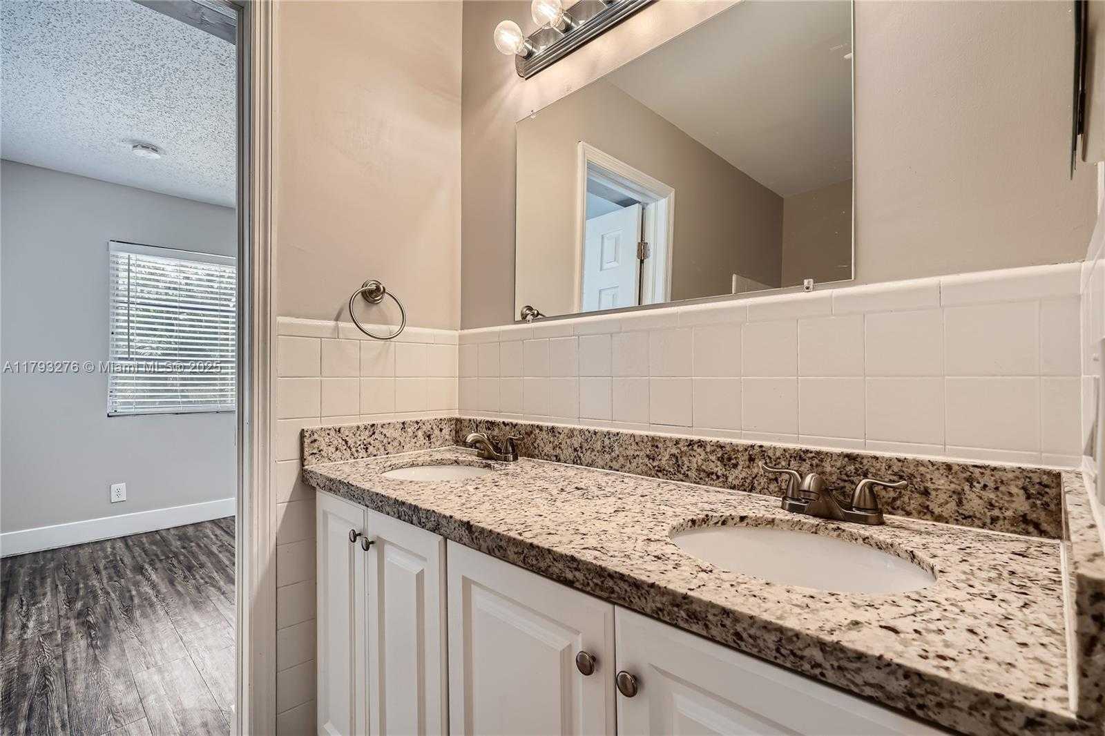 Small Image of 4380 NORTH WEST 4TH CT, Coconut Creek Number 18