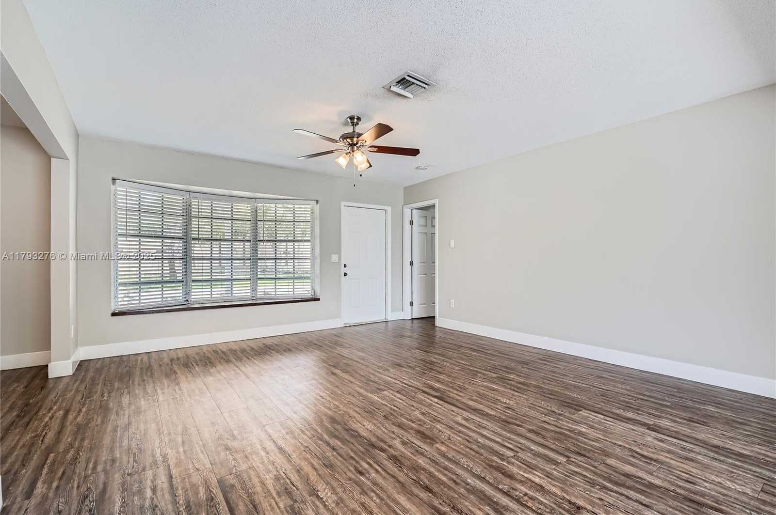 Small Image of 4380 NORTH WEST 4TH CT, Coconut Creek Number 5