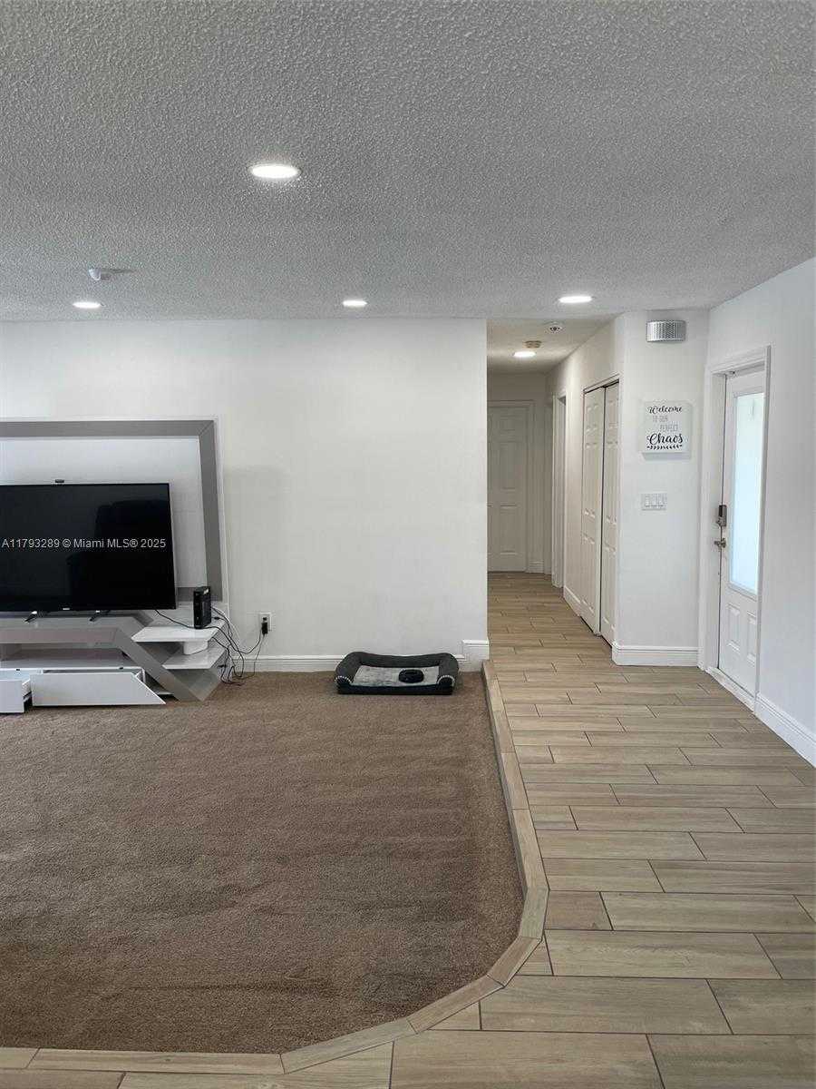 Small Image of 8588 NORTH WEST 27TH DR, Coral Springs Number 17
