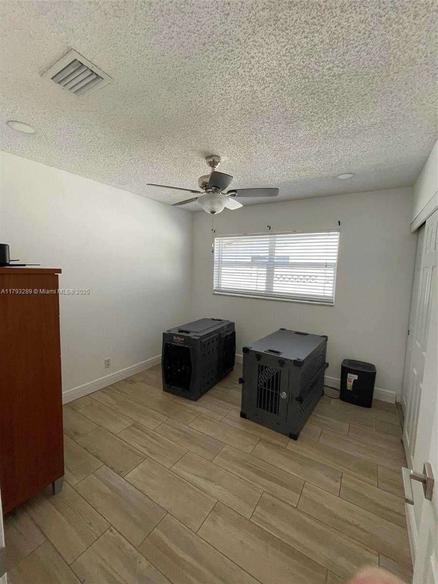 Small Image of 8588 NORTH WEST 27TH DR, Coral Springs Number 21