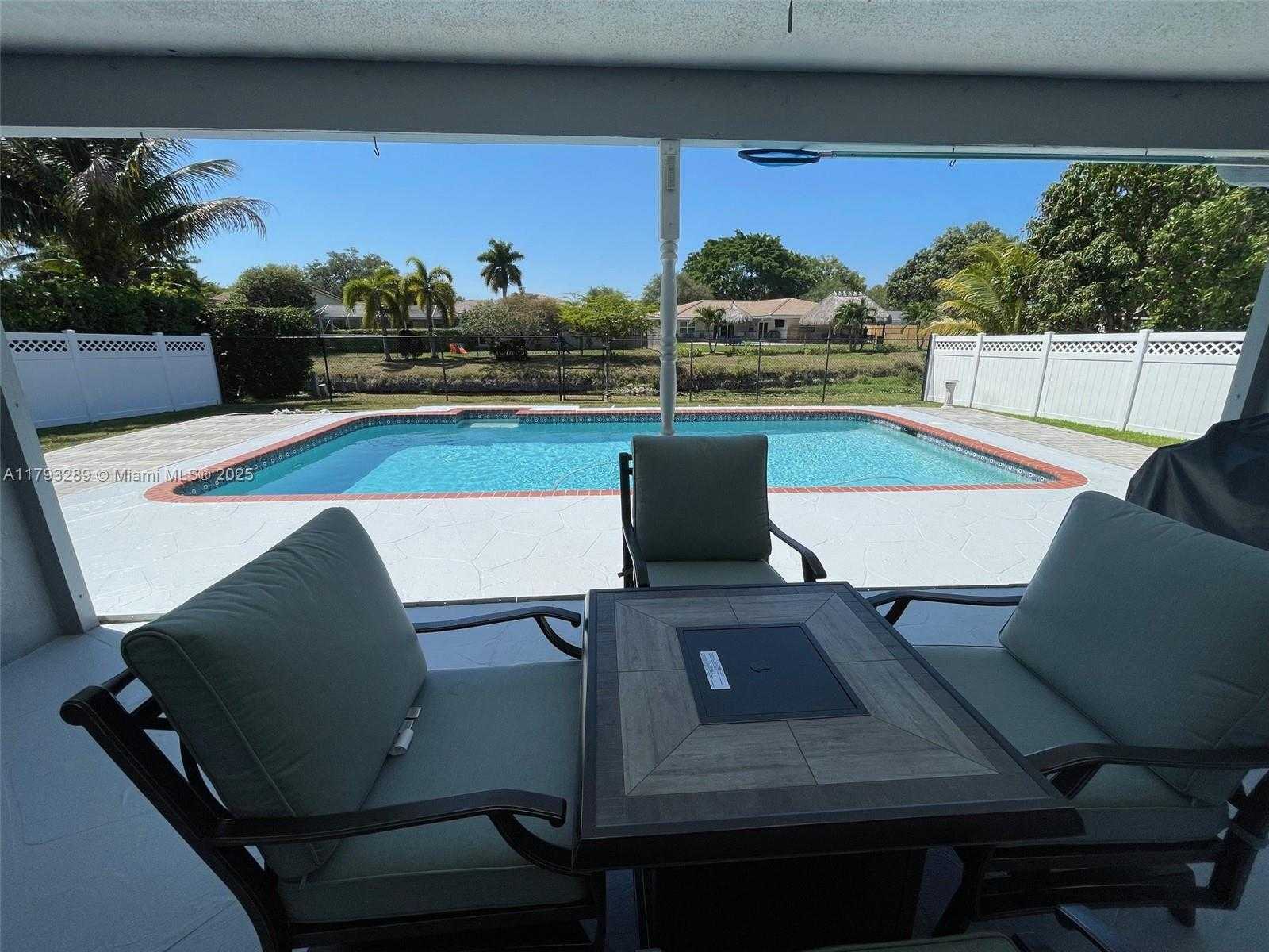 Small Image of 8588 NORTH WEST 27TH DR, Coral Springs Number 28