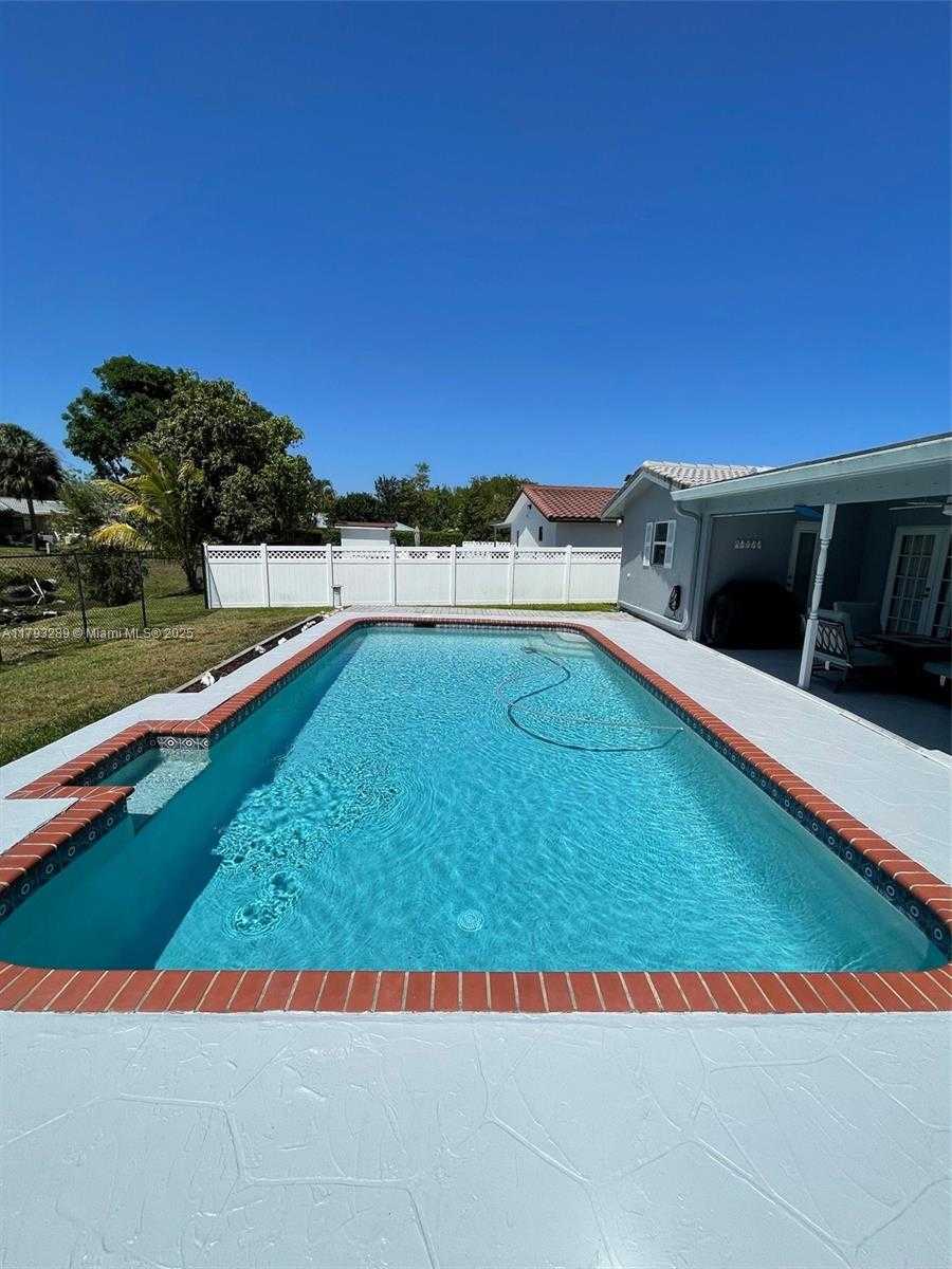 Small Image of 8588 NORTH WEST 27TH DR, Coral Springs Number 31