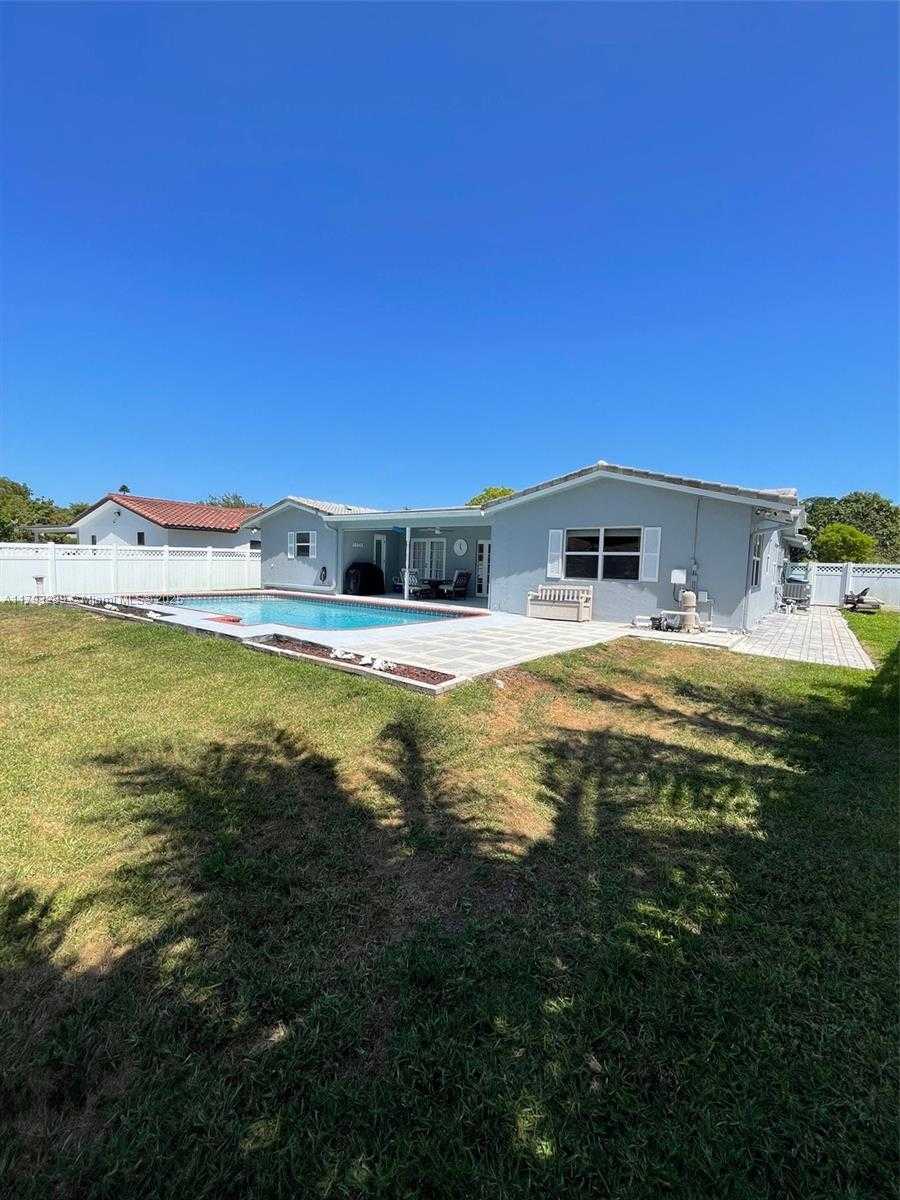 Small Image of 8588 NORTH WEST 27TH DR, Coral Springs Number 38