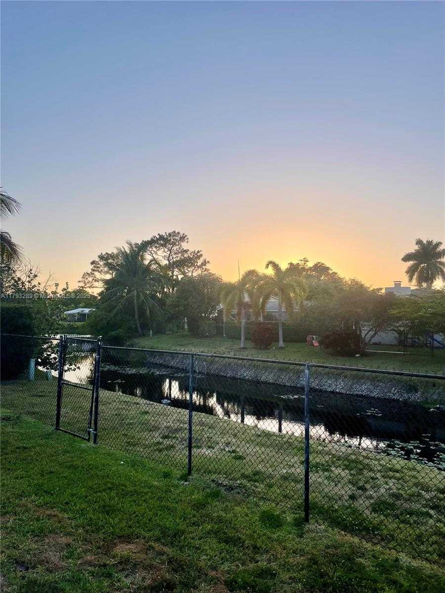 Small Image of 8588 NORTH WEST 27TH DR, Coral Springs Number 40