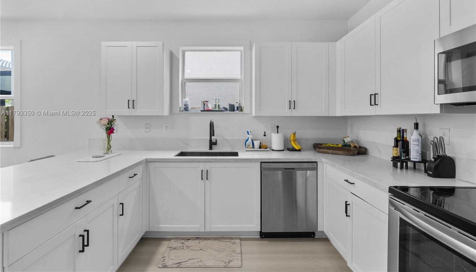 Small Image of 1387 SOUTH EAST 26TH TER, Homestead Number 10