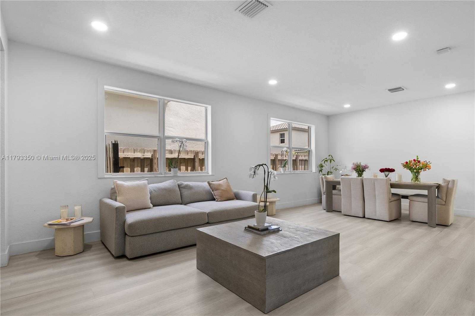 Small Image of 1387 SOUTH EAST 26TH TER, Homestead Number 3
