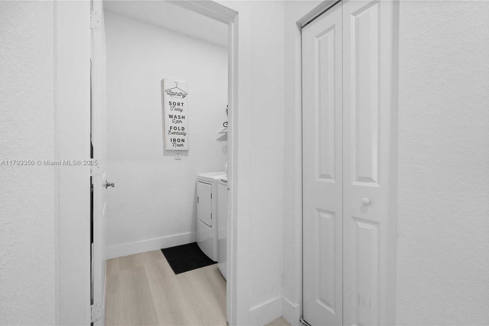 Small Image of 1387 SOUTH EAST 26TH TER, Homestead Number 34