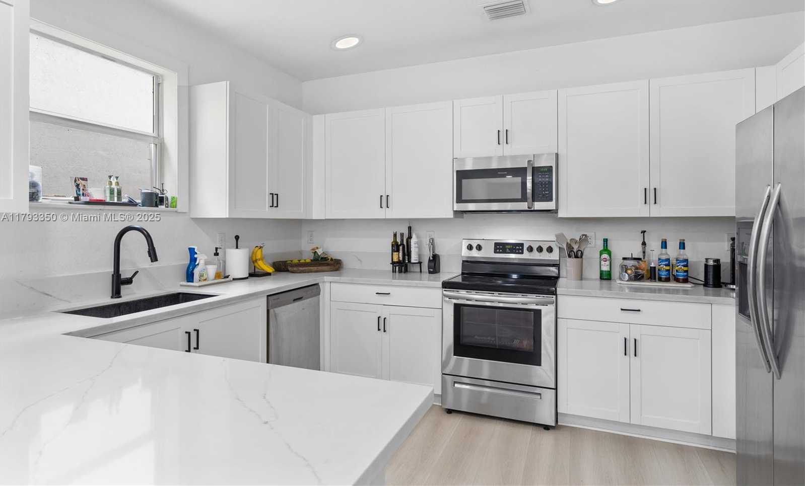 Small Image of 1387 SOUTH EAST 26TH TER, Homestead Number 9