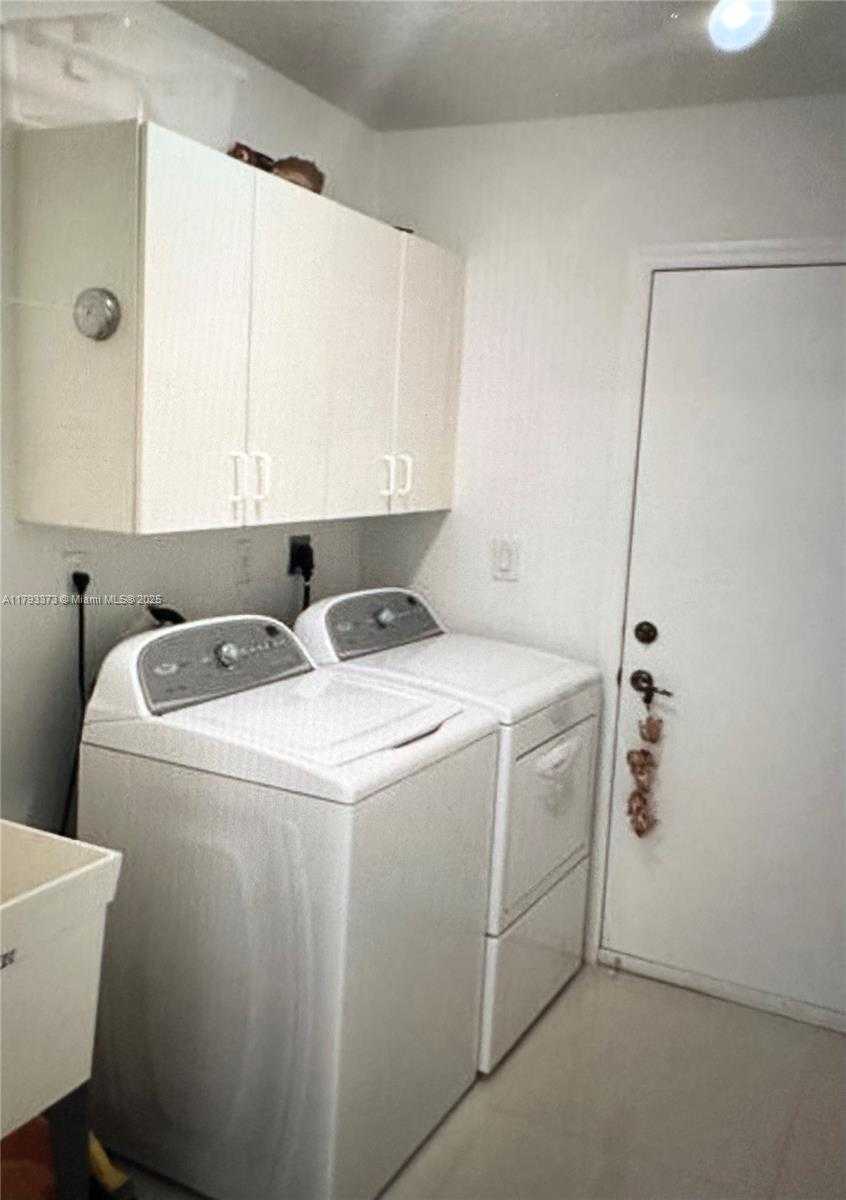 Small Image of 6558 NORTH WEST 113TH PL, Doral Number 13