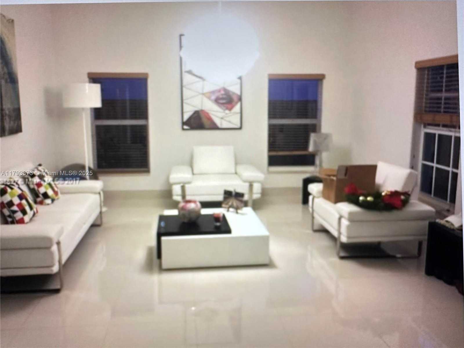Small Image of 6558 NORTH WEST 113TH PL, Doral Number 2