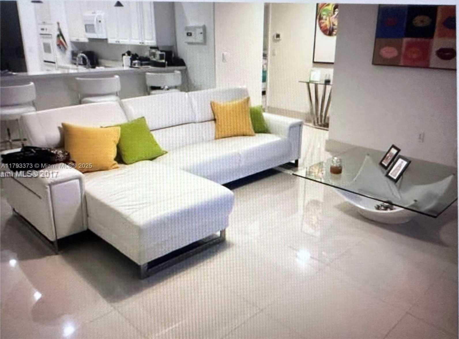 Small Image of 6558 NORTH WEST 113TH PL, Doral Number 4