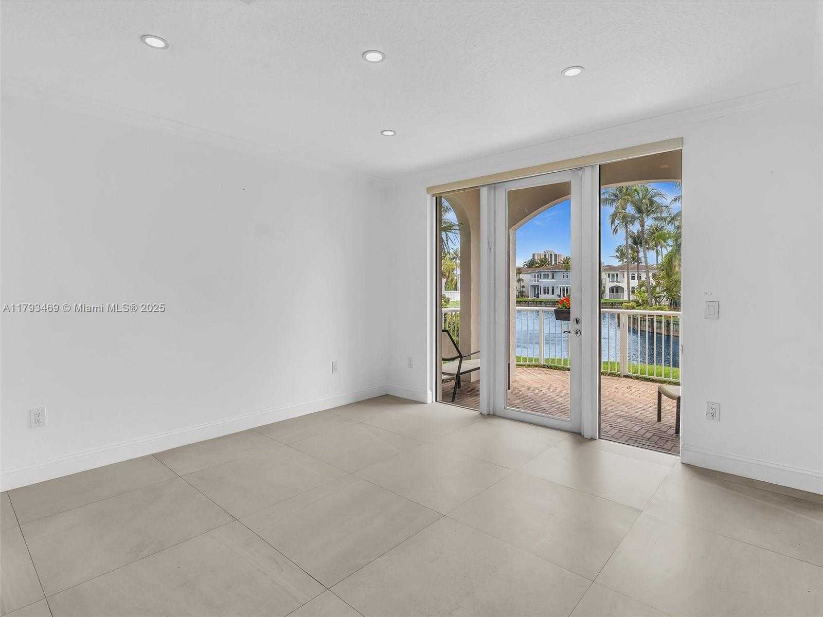 Small Image of 3144 NORTH EAST 212TH ST, Aventura Number 10