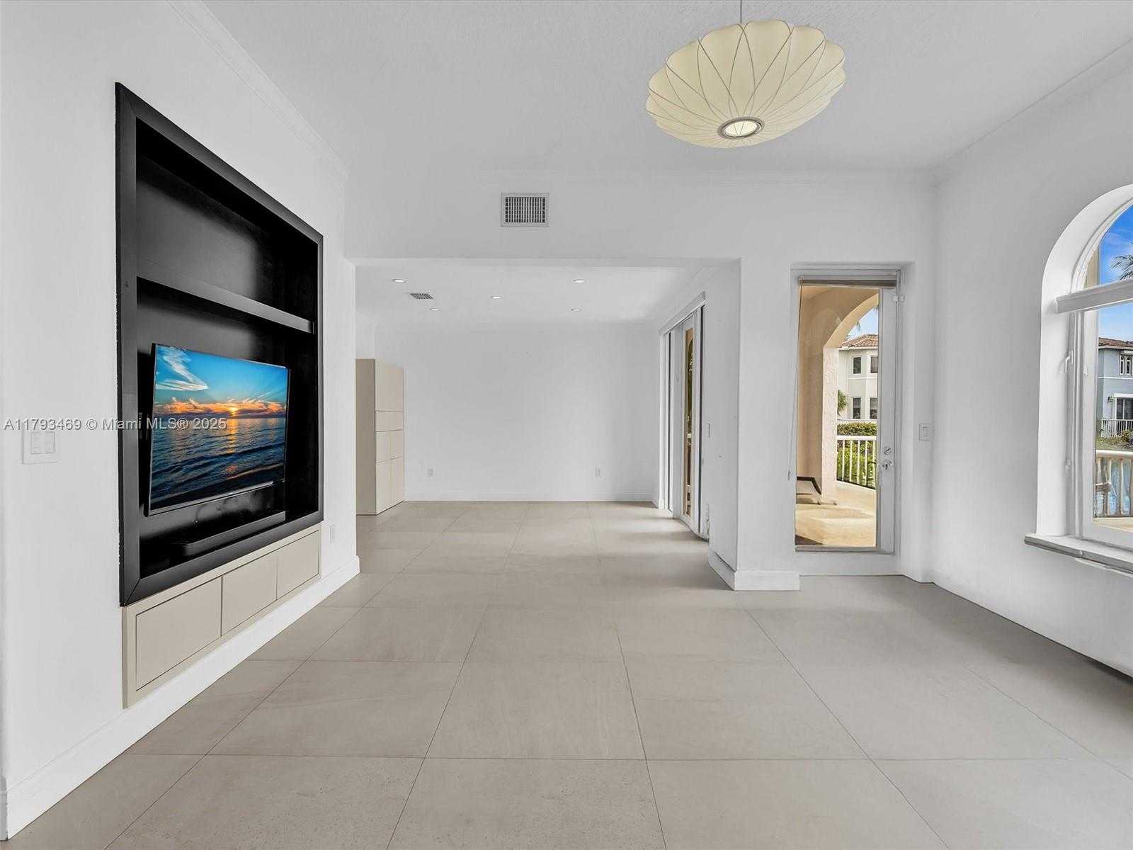 Small Image of 3144 NORTH EAST 212TH ST, Aventura Number 13