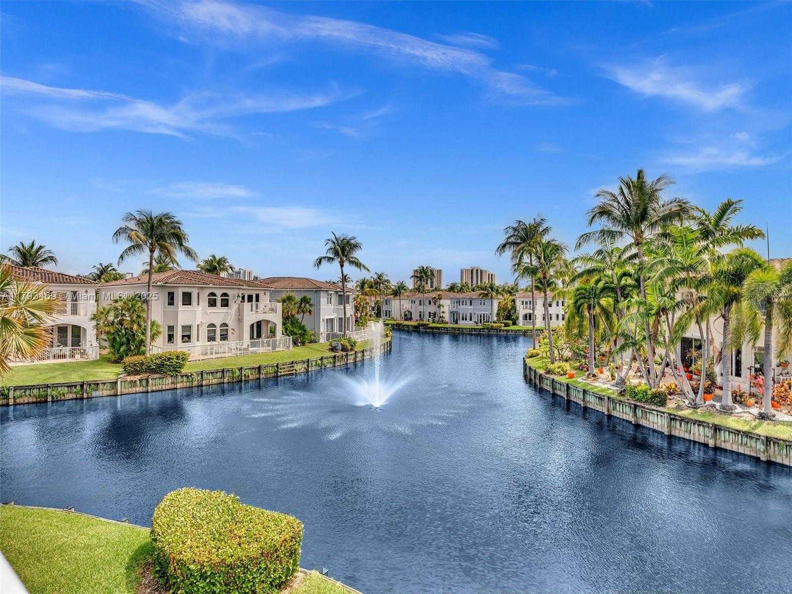 Small Image of 3144 NORTH EAST 212TH ST, Aventura Number 2