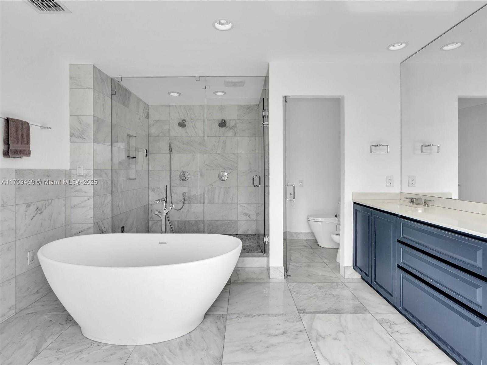 Small Image of 3144 NORTH EAST 212TH ST, Aventura Number 23