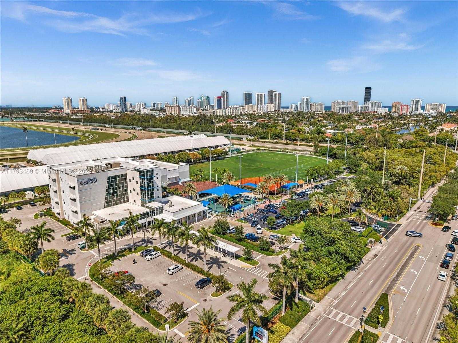 Small Image of 3144 NORTH EAST 212TH ST, Aventura Number 29