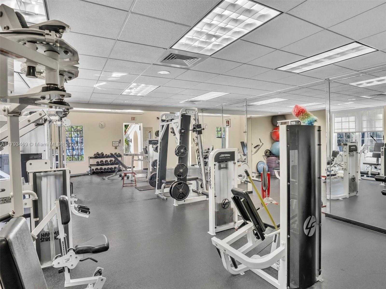 Small Image of 3144 NORTH EAST 212TH ST, Aventura Number 37