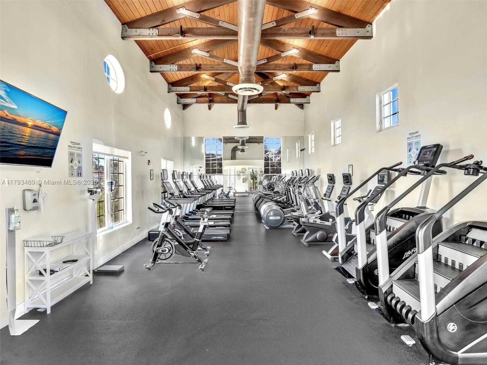 Small Image of 3144 NORTH EAST 212TH ST, Aventura Number 38