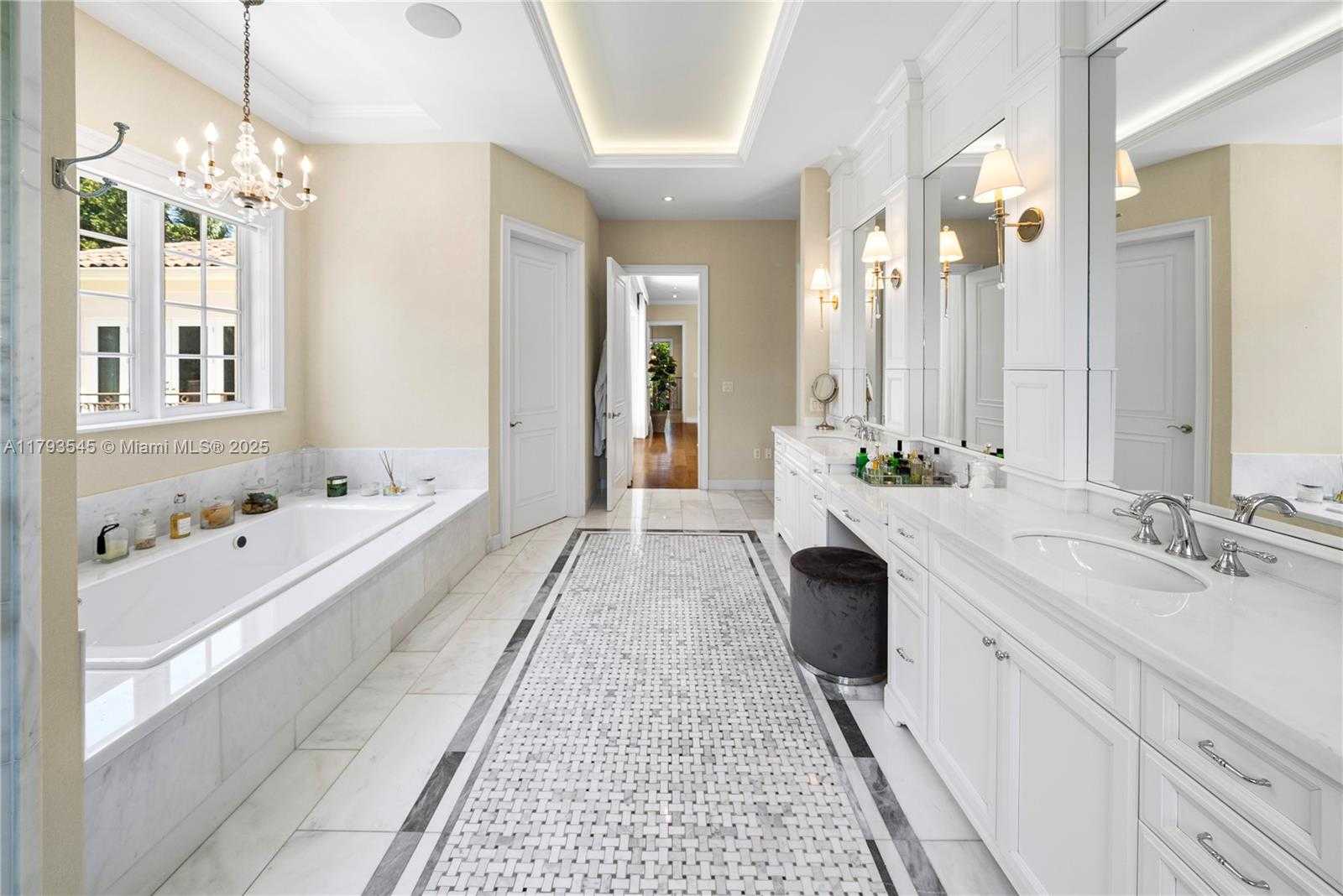 Small Image of 7120 MIRA FLORES AVE, Coral Gables Number 15