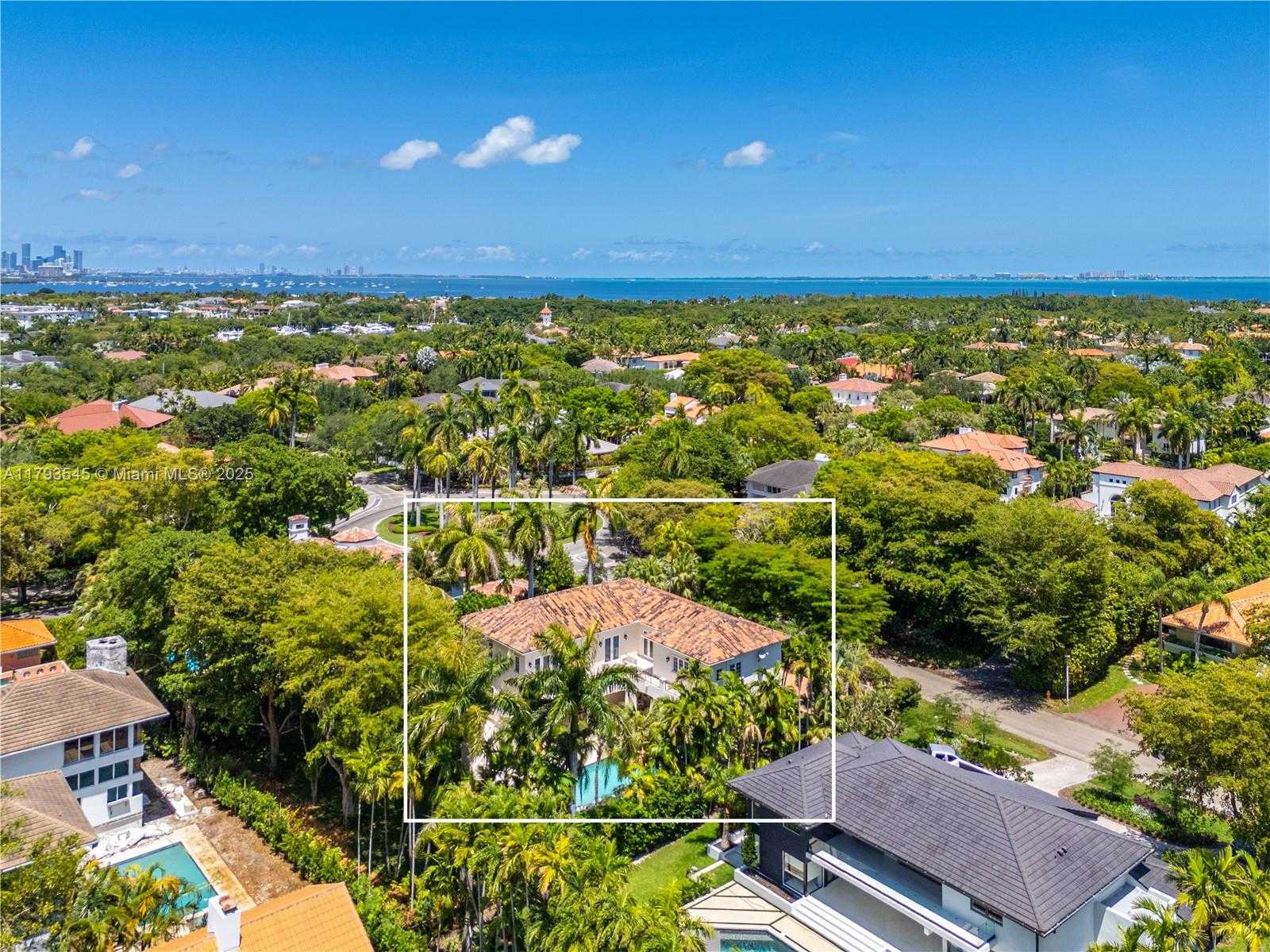 Small Image of 7120 MIRA FLORES AVE, Coral Gables Number 28