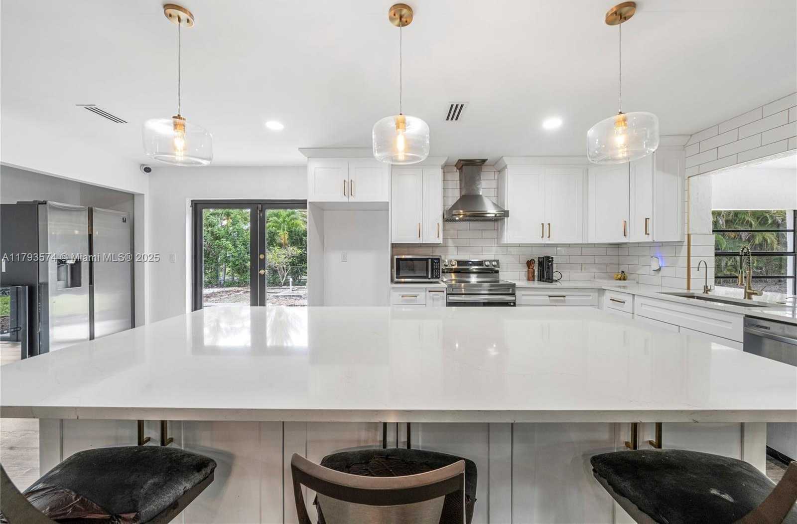 Small Image of 14840 SOUTH WEST 21ST ST, Davie Number 13