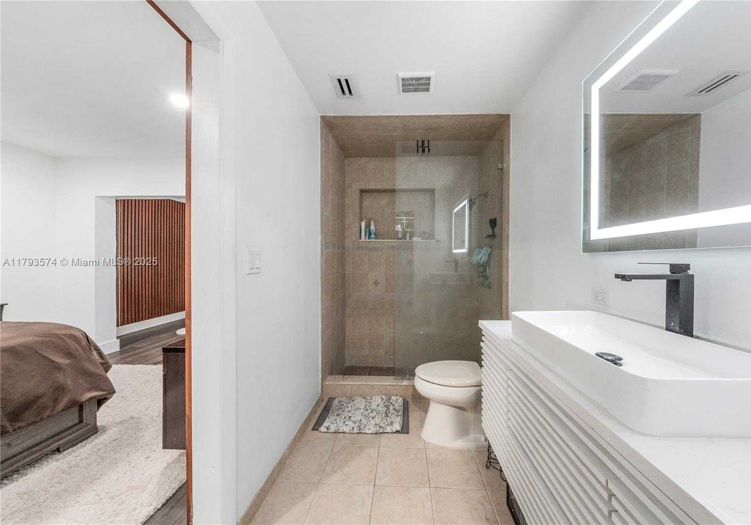 Small Image of 14840 SOUTH WEST 21ST ST, Davie Number 27
