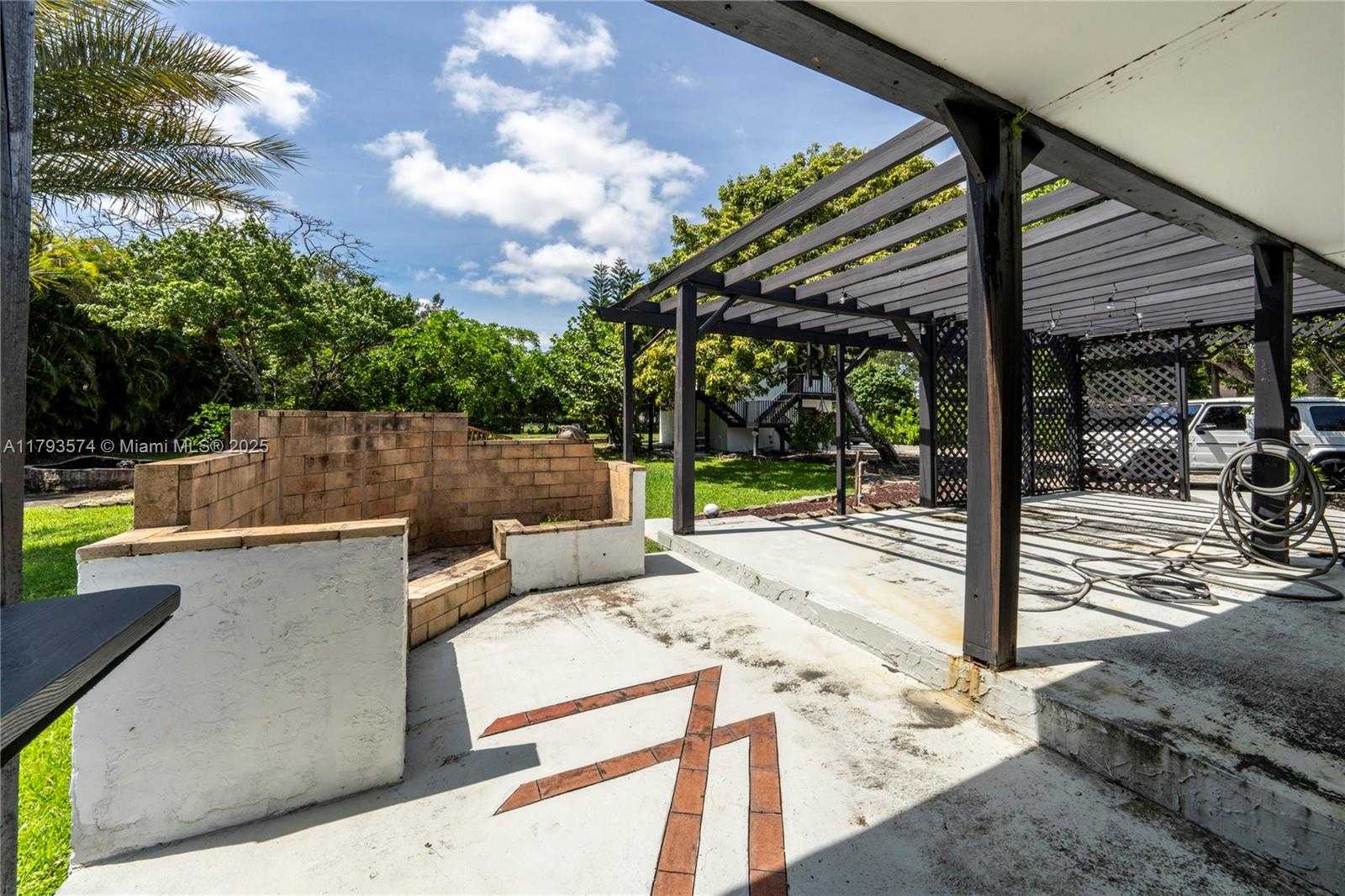 Small Image of 14840 SOUTH WEST 21ST ST, Davie Number 32