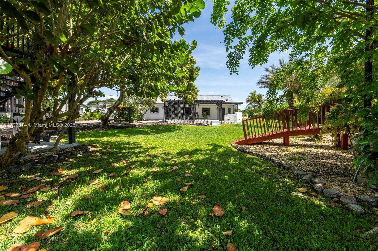 Small Image of 14840 SOUTH WEST 21ST ST, Davie Number 38