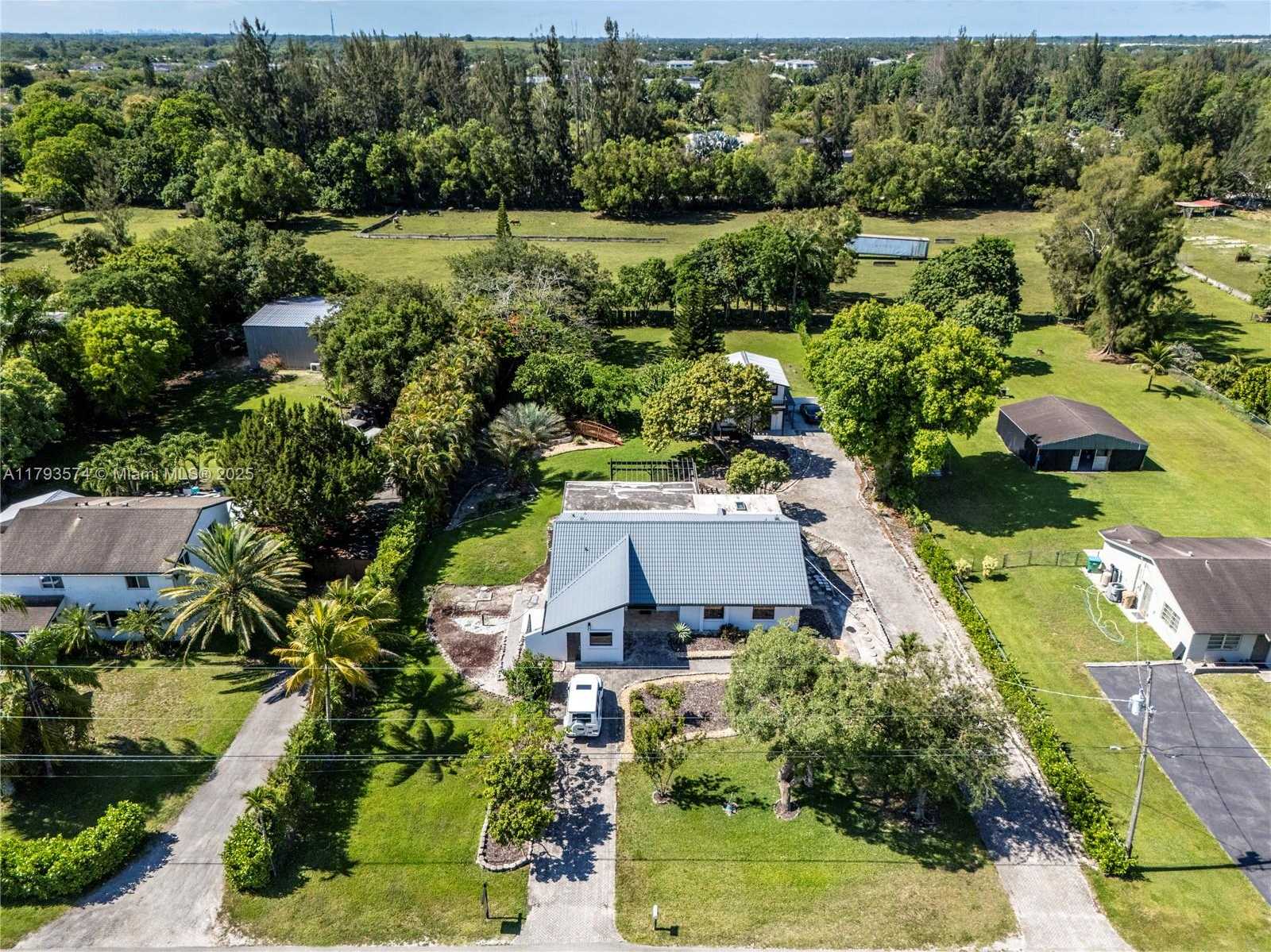 Small Image of 14840 SOUTH WEST 21ST ST, Davie Number 51