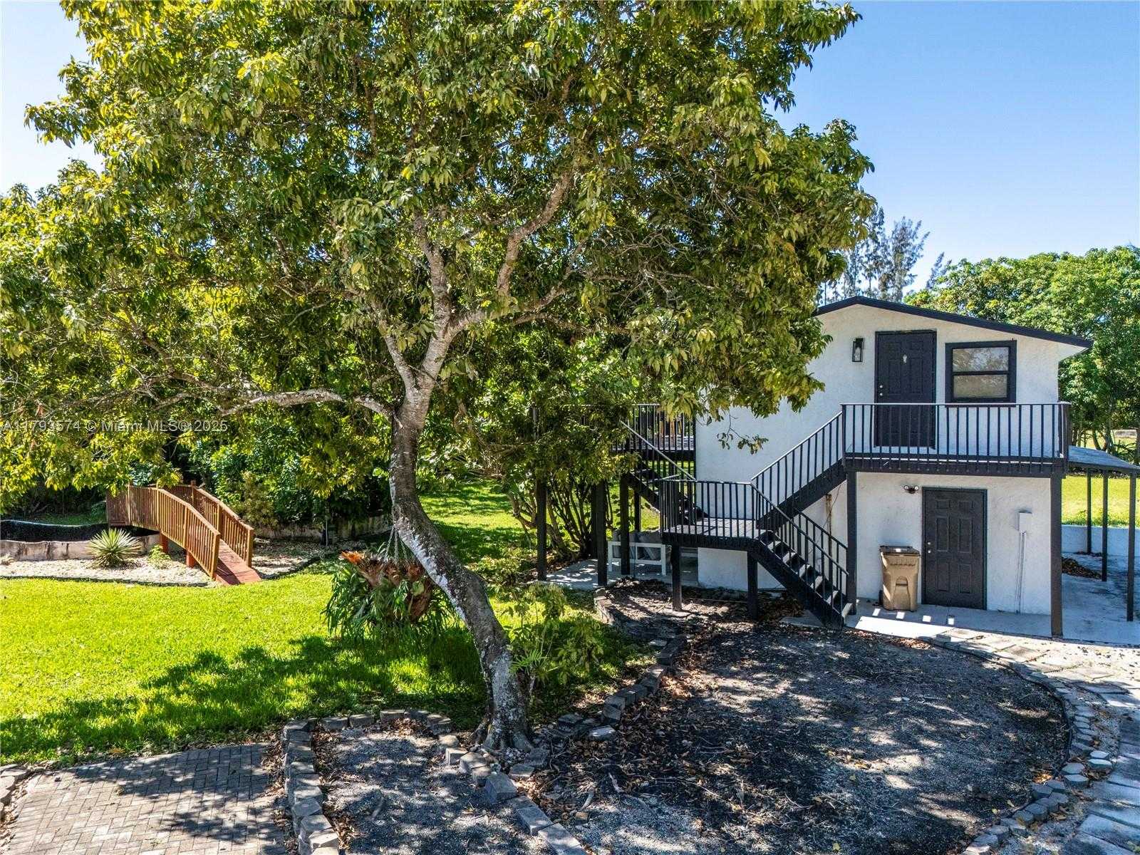 Small Image of 14840 SOUTH WEST 21ST ST, Davie Number 52