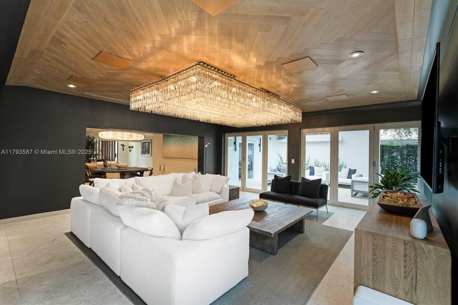 Small Image of 1510 SARRIA AVE, Coral Gables Number 10