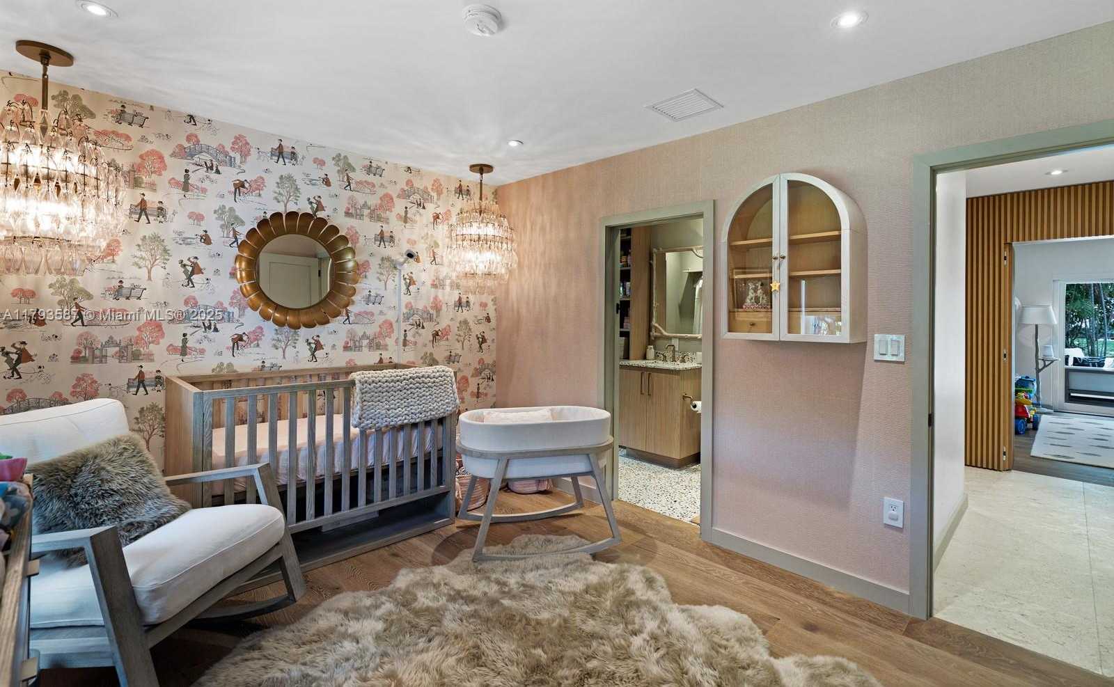 Small Image of 1510 SARRIA AVE, Coral Gables Number 11