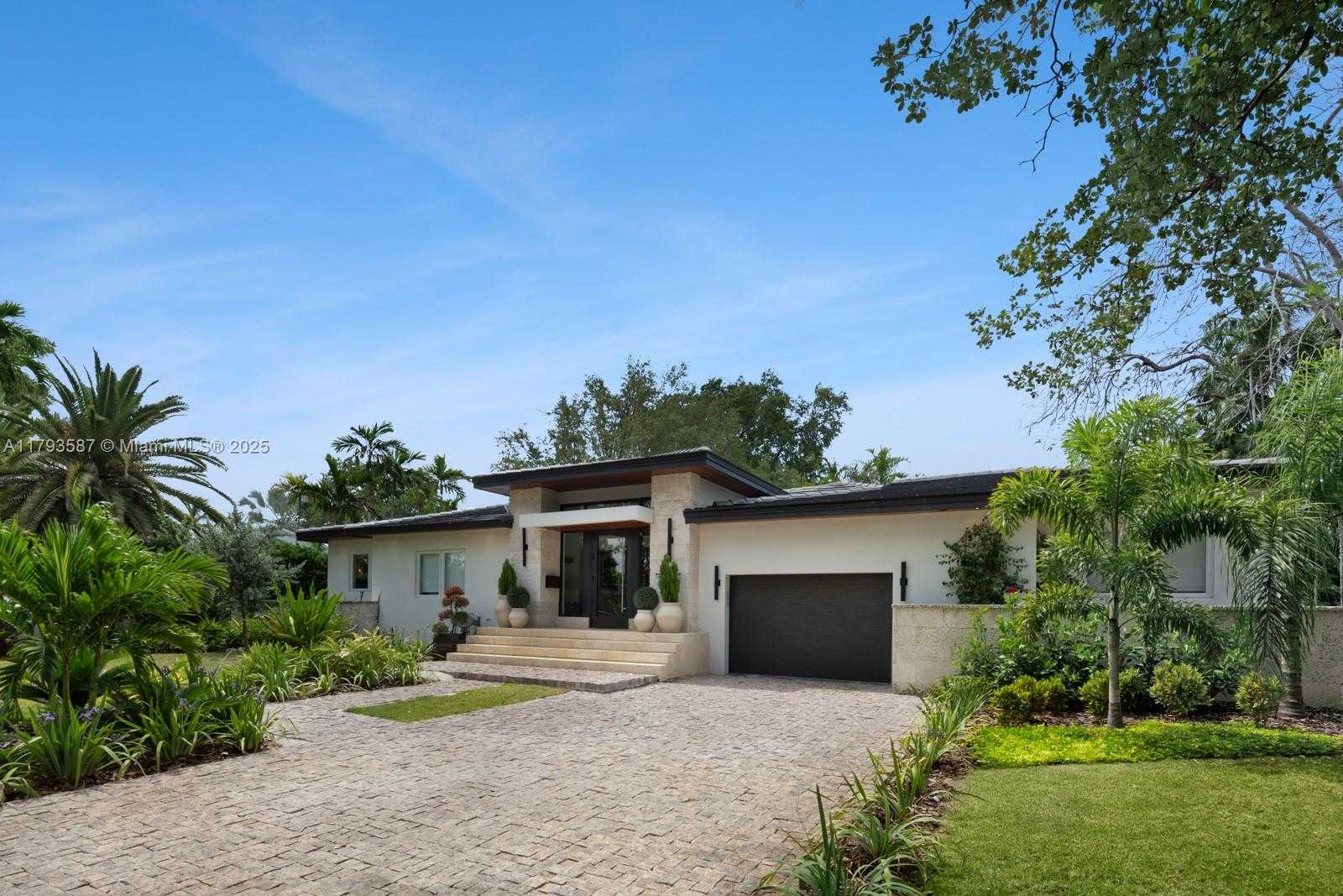 Small Image of 1510 SARRIA AVE, Coral Gables Number 7