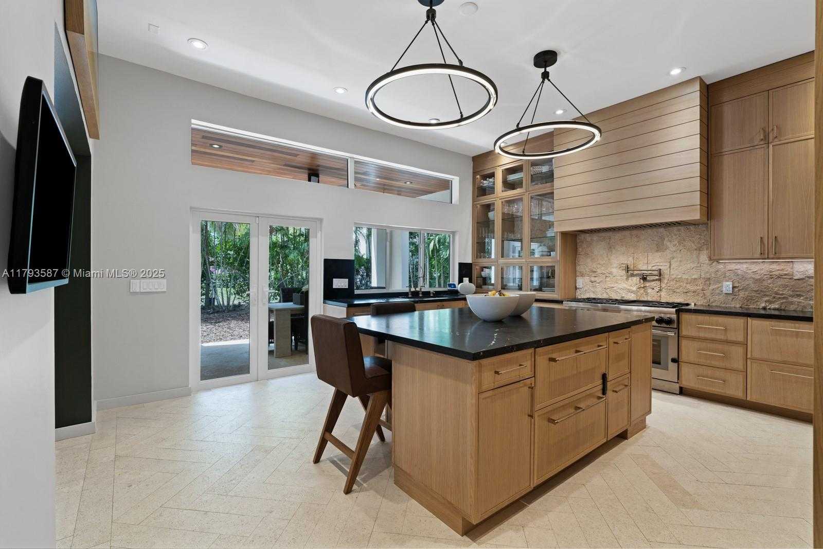 Small Image of 1510 SARRIA AVE, Coral Gables Number 9