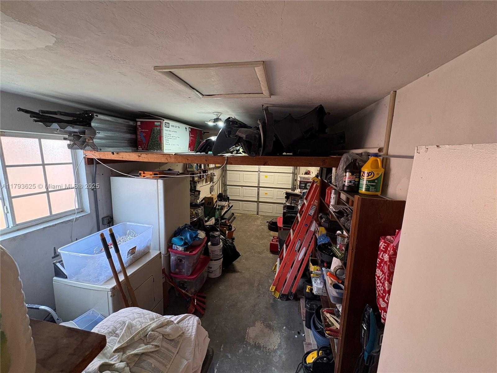 Small Image of 6612 DAHLIA DR, Miramar Number 13