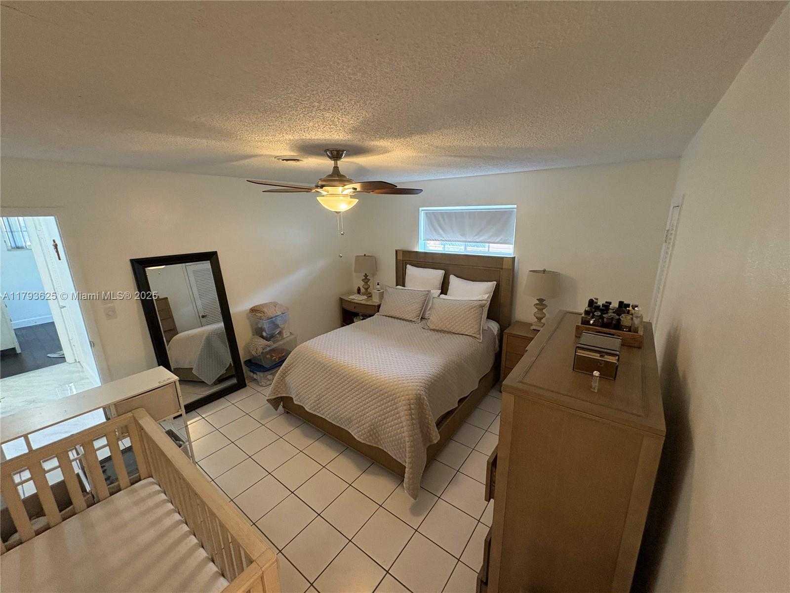 Small Image of 6612 DAHLIA DR, Miramar Number 9