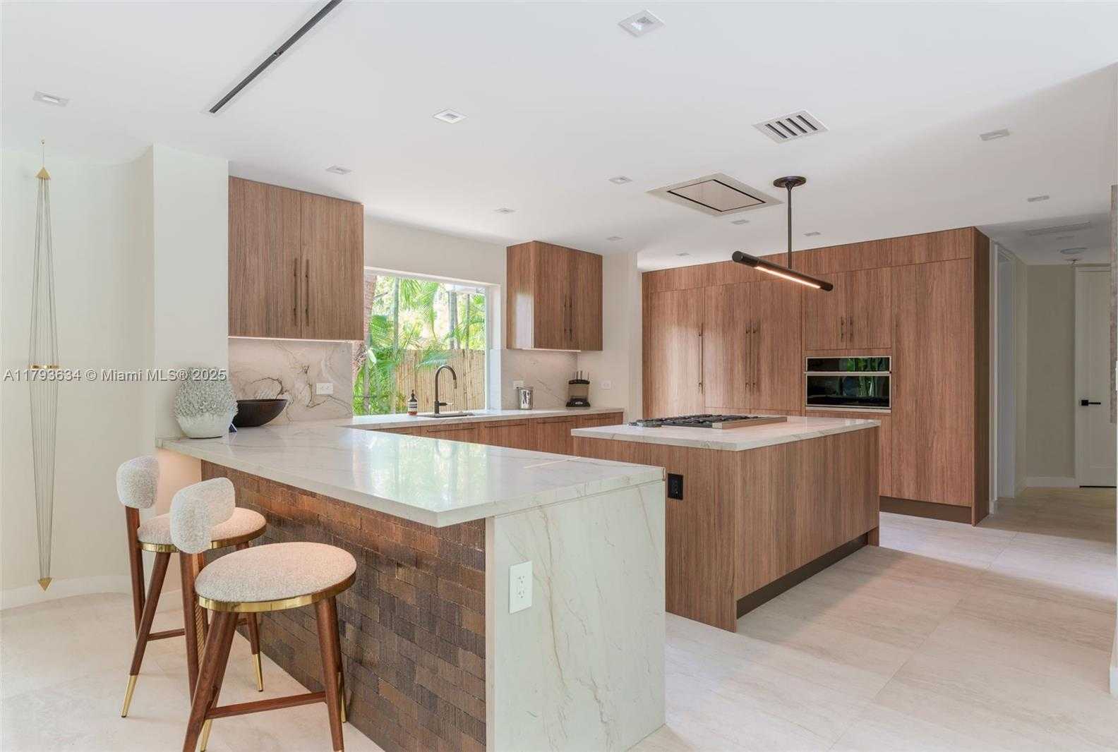 Small Image of 1075 NORTH EAST 99TH ST, Miami Shores Number 17