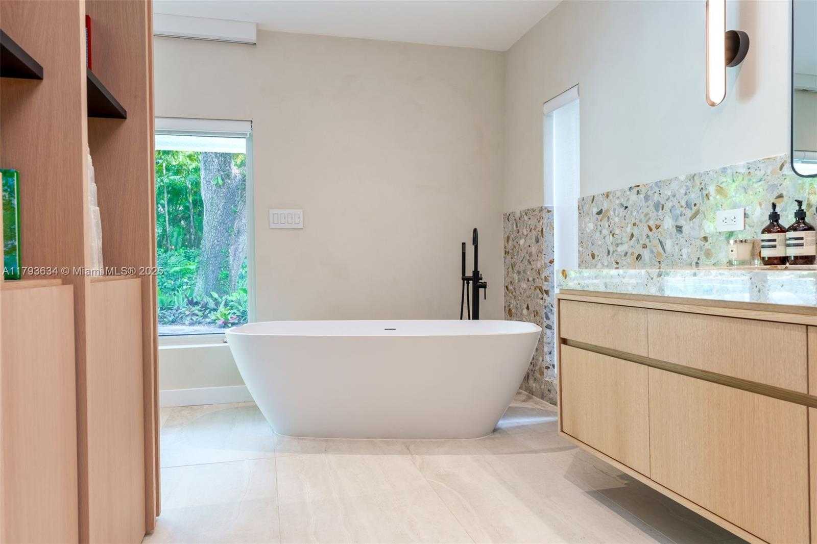 Small Image of 1075 NORTH EAST 99TH ST, Miami Shores Number 25