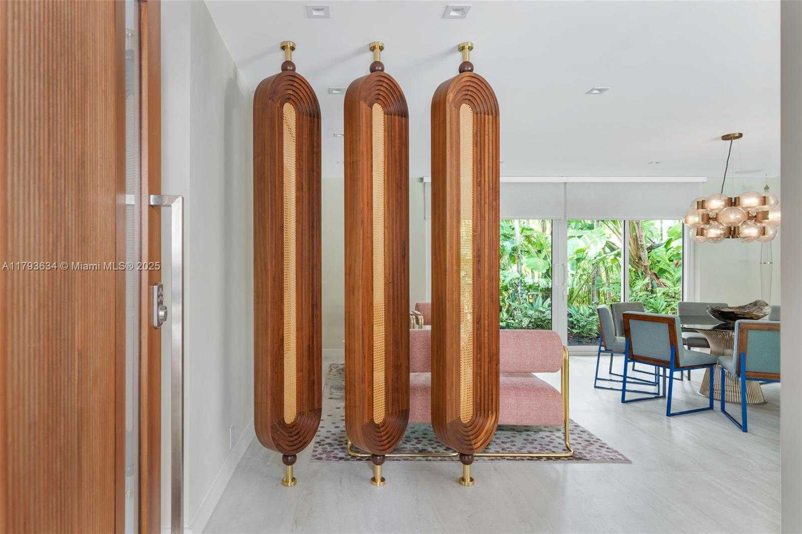 Small Image of 1075 NORTH EAST 99TH ST, Miami Shores Number 4