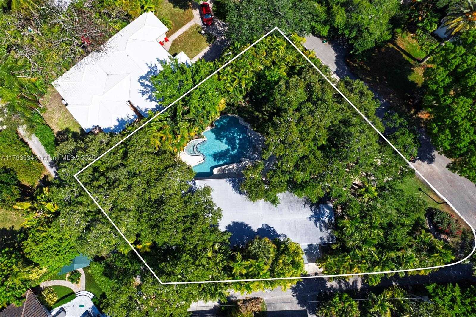 Small Image of 1075 NORTH EAST 99TH ST, Miami Shores Number 57