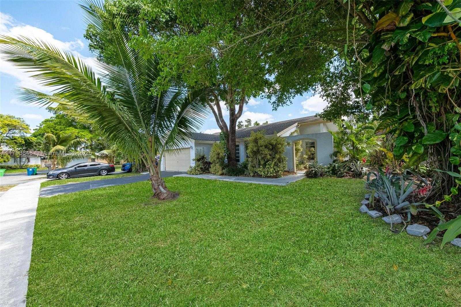 Small Image of 9330 NORTH WEST 39TH ST, Sunrise Number 11