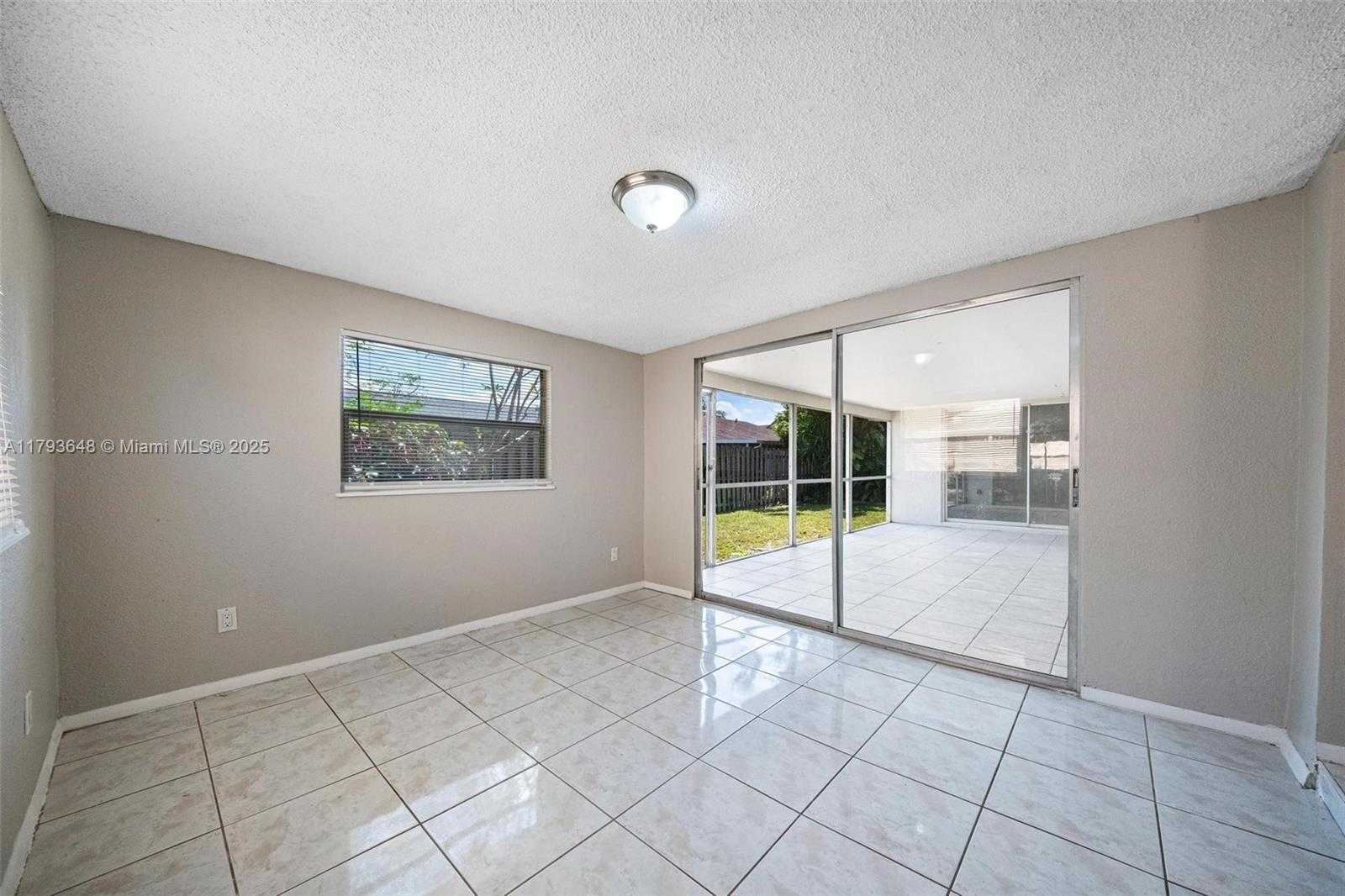Small Image of 9330 NORTH WEST 39TH ST, Sunrise Number 17