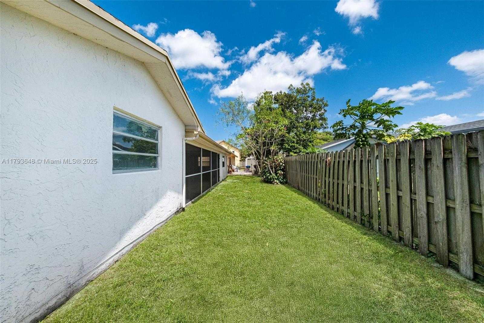 Small Image of 9330 NORTH WEST 39TH ST, Sunrise Number 45