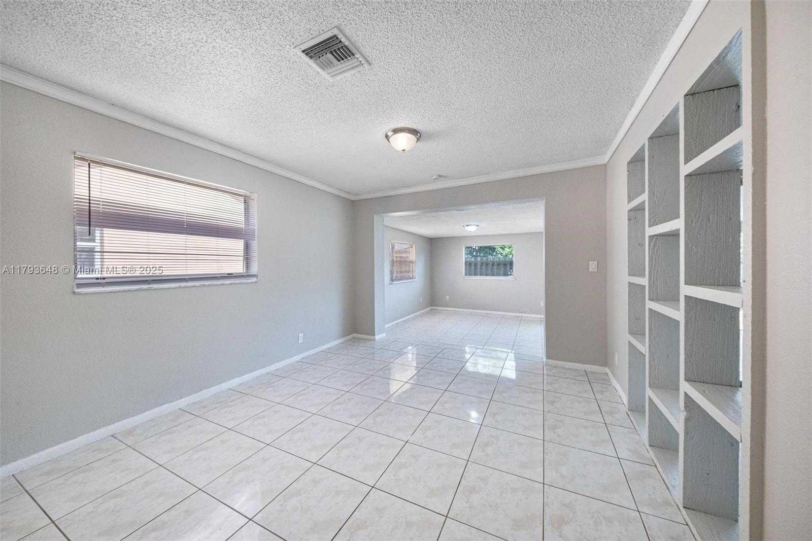 Small Image of 9330 NORTH WEST 39TH ST, Sunrise Number 8