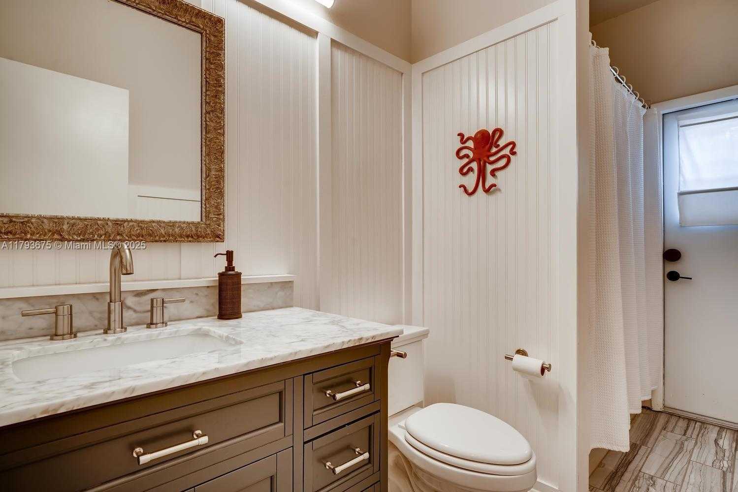 Small Image of 11675 BERRY DR, Cooper City Number 5