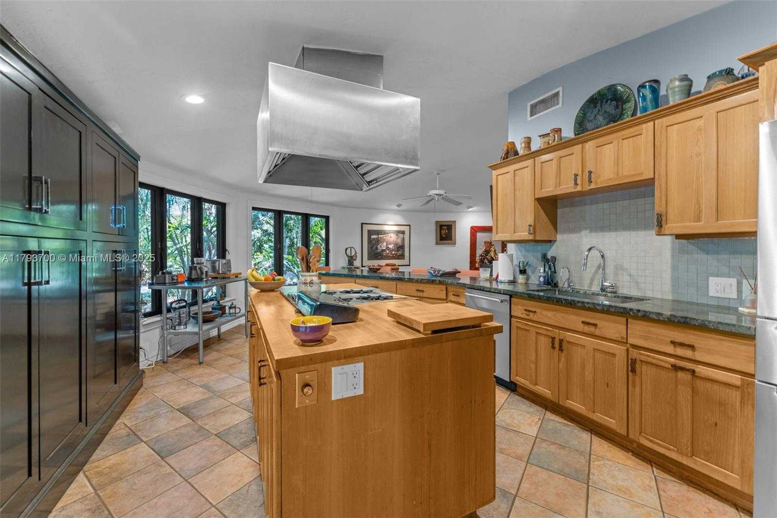 Small Image of 22800 SOUTH WEST 157TH AVE, Miami Number 13