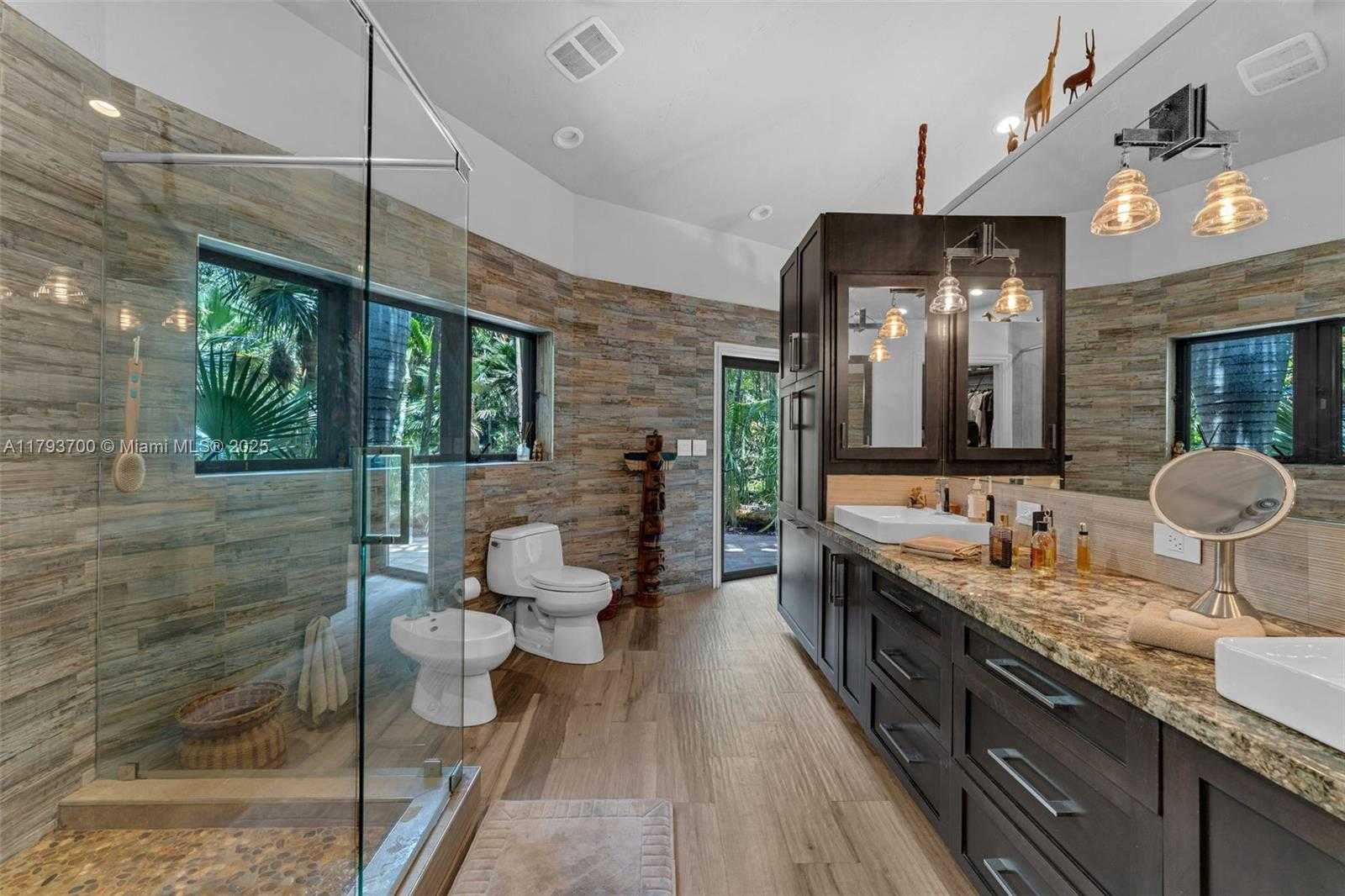 Small Image of 22800 SOUTH WEST 157TH AVE, Miami Number 17