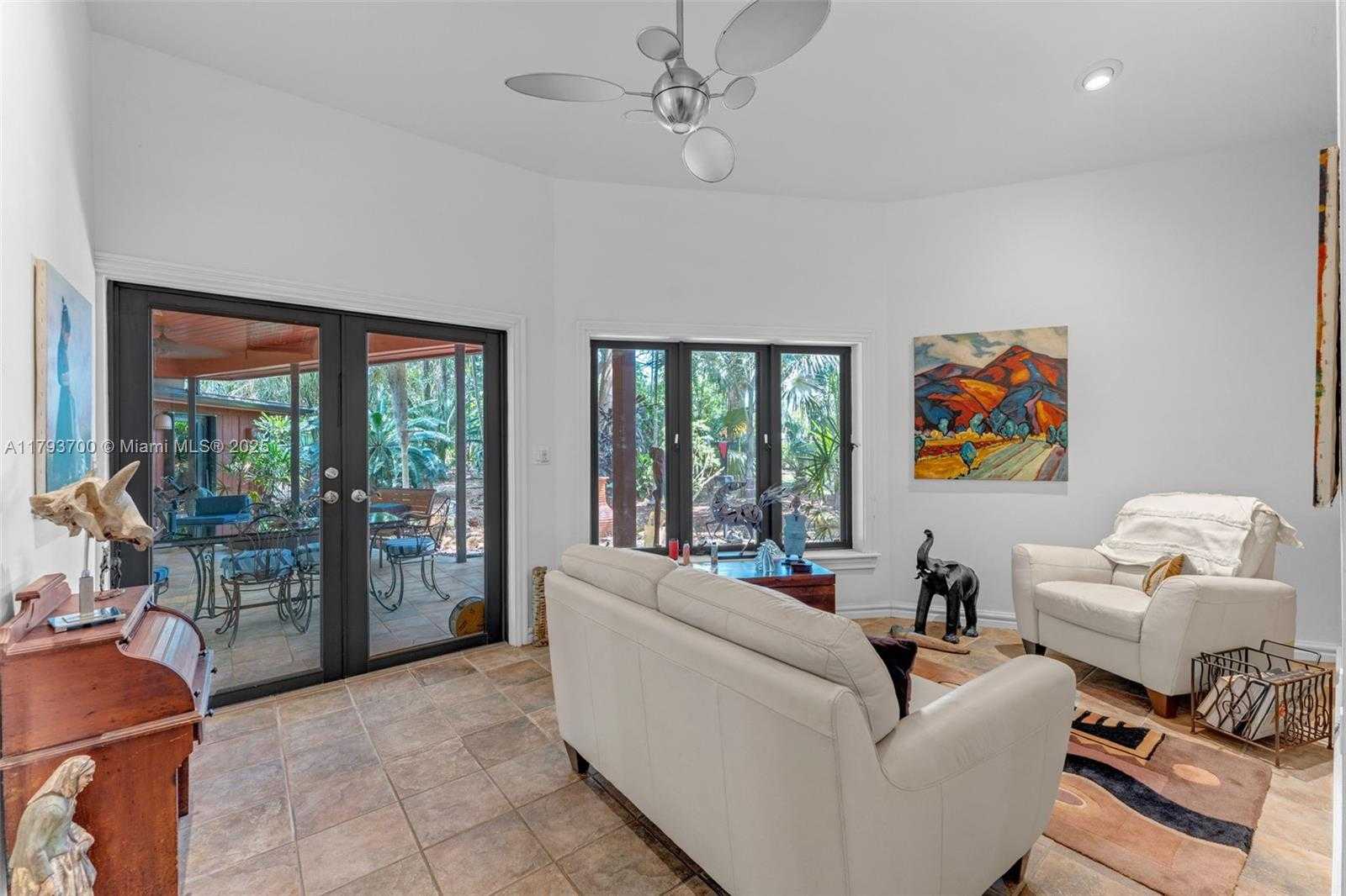 Small Image of 22800 SOUTH WEST 157TH AVE, Miami Number 21