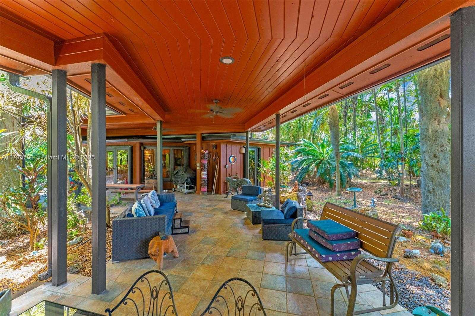 Small Image of 22800 SOUTH WEST 157TH AVE, Miami Number 4