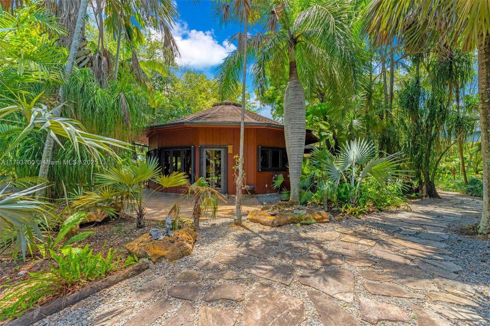 Small Image of 22800 SOUTH WEST 157TH AVE, Miami Number 5